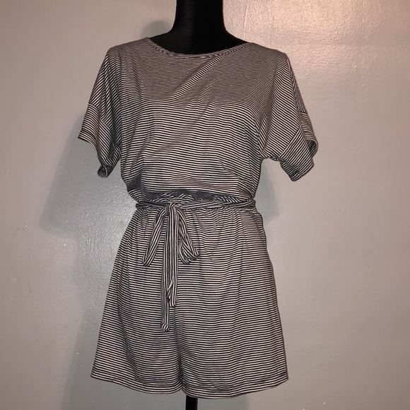 After Market Short Sleeve Short romper Black and white stripes - Picture 6 of 11